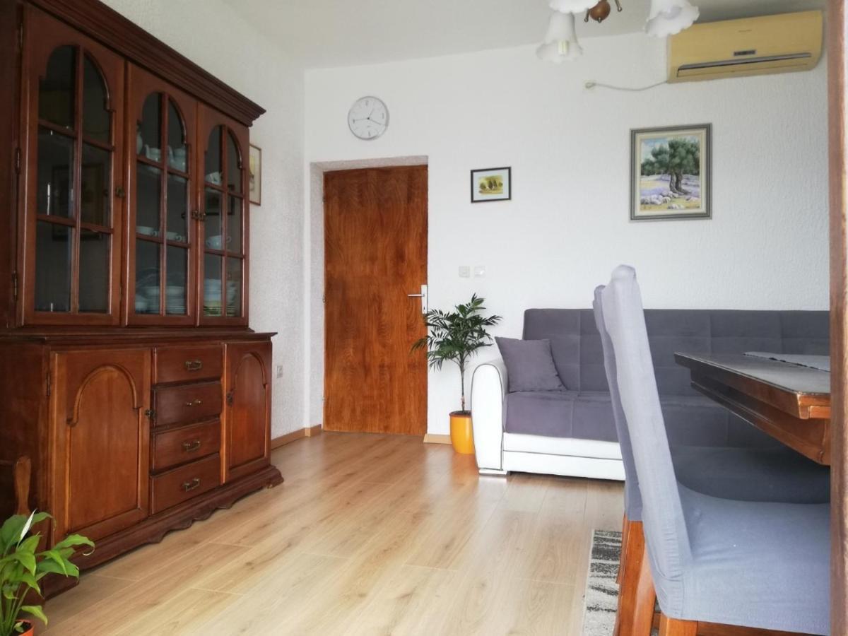 セニMartin Apartmanアパートメント エクステリア 写真